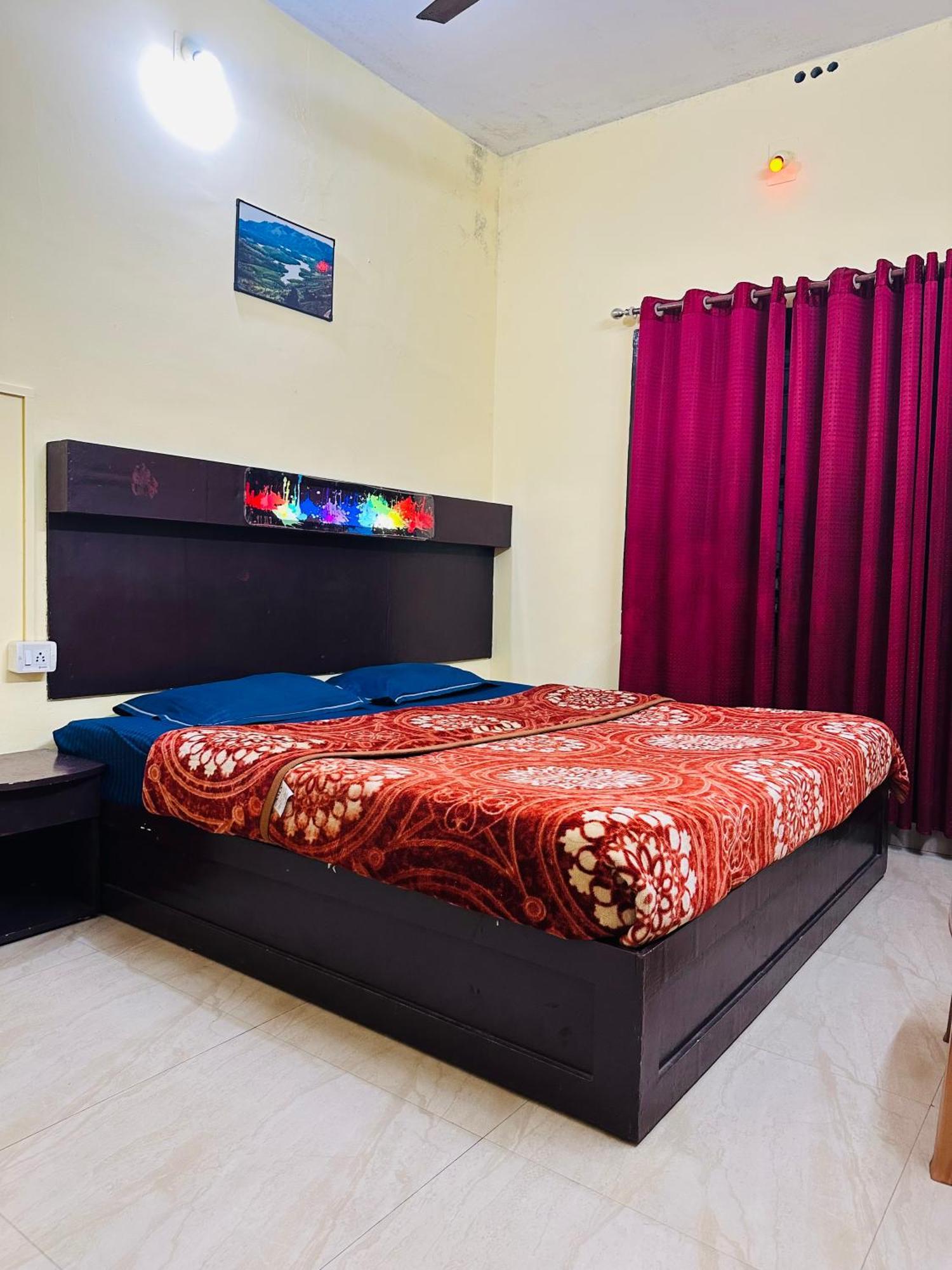 G Mount Budget Stay Munnar Buitenkant foto