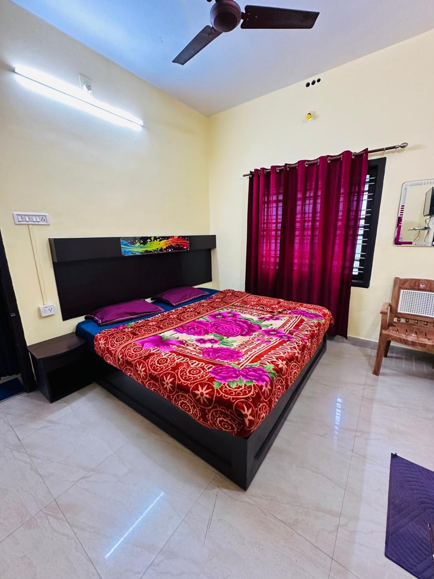 G Mount Budget Stay Munnar Buitenkant foto