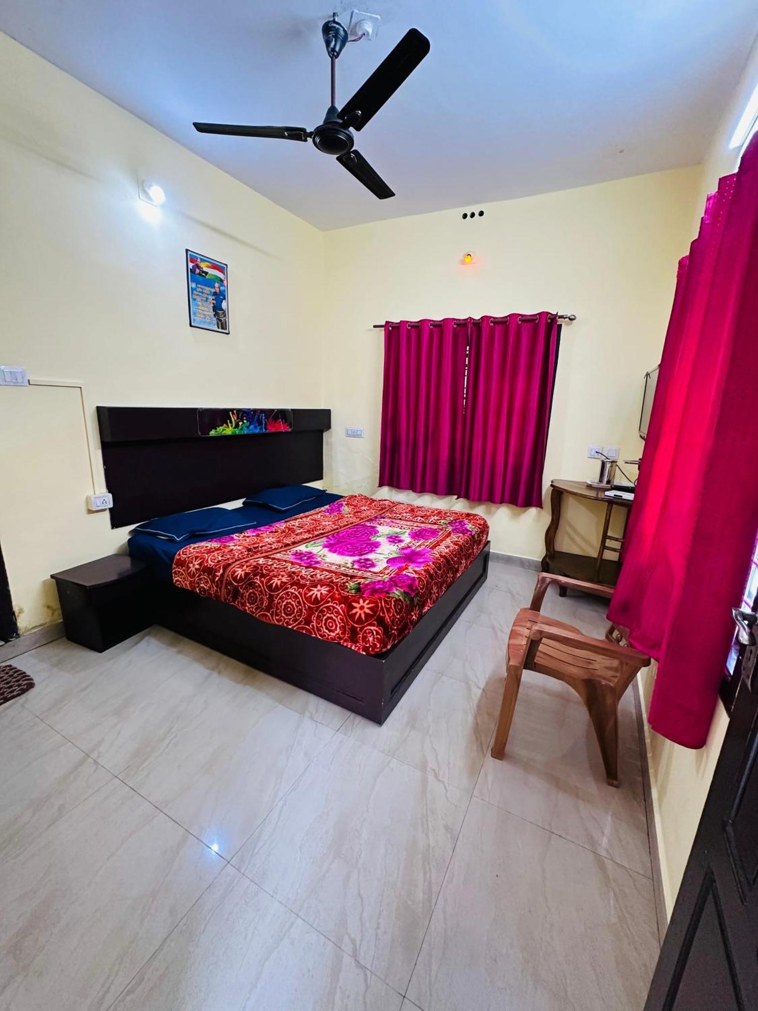 G Mount Budget Stay Munnar Buitenkant foto